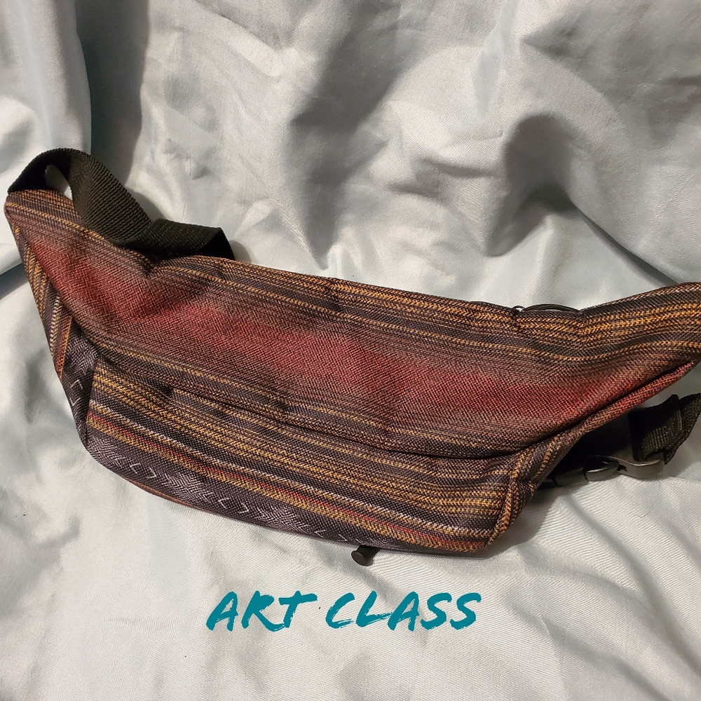 NWOT Art Class fanny pack